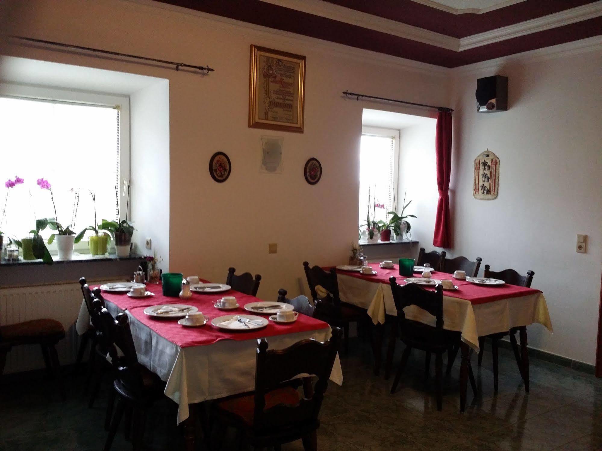 Gasthof-Pension Lamprecht Völkermarkt Buitenkant foto